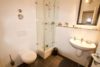 VERKAUFT! Dachgeschoß Maisonette Wohnung in Düsseldorf-Unterbach - Gäste Bad mit Dusche